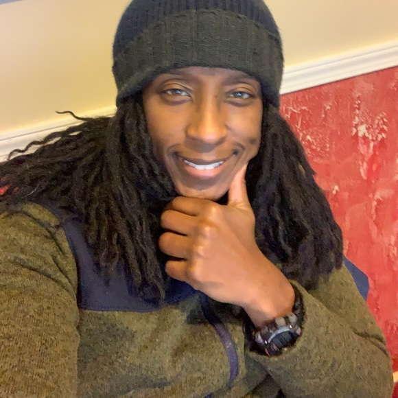 Meet your Posher, Crystal - Picture 4 of 4